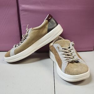 Hey Dude Women's 8 Karina Suede Shoes